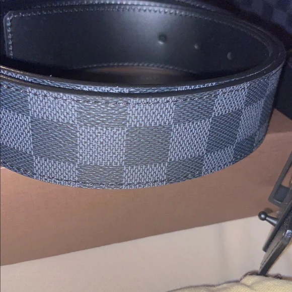 Louis Vuitton Black and Cream Box - Picture 5 of 5